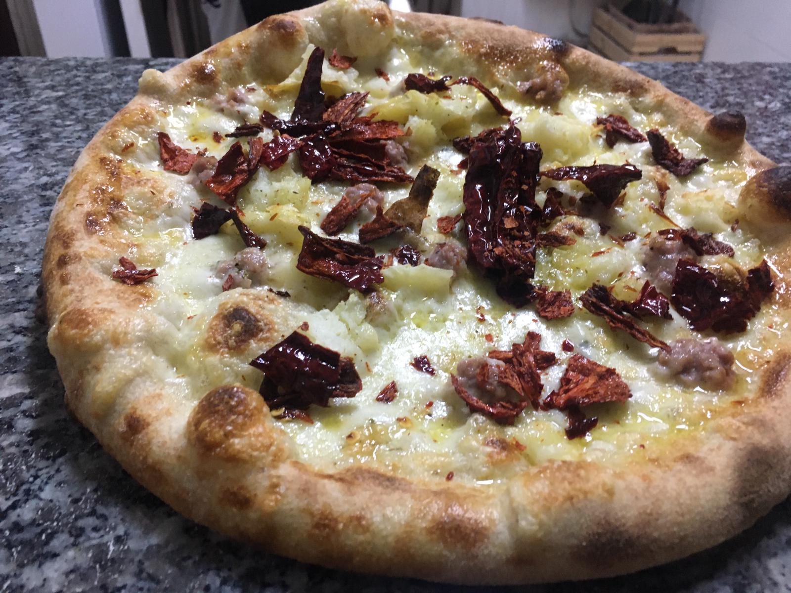 Pizza de la pizzeria Il Ponticello à Melfi