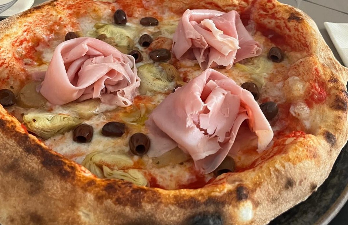 Pizza della Pizzeria Nerulum, Laghonegro - Foto uff.